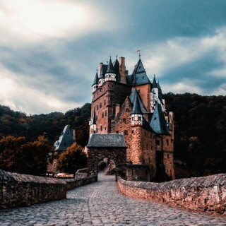 castle-mobile_12