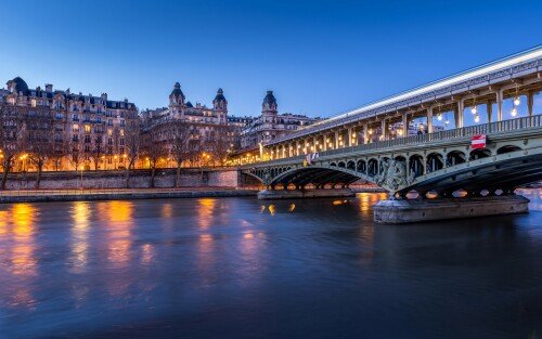 paris_128.jpg
