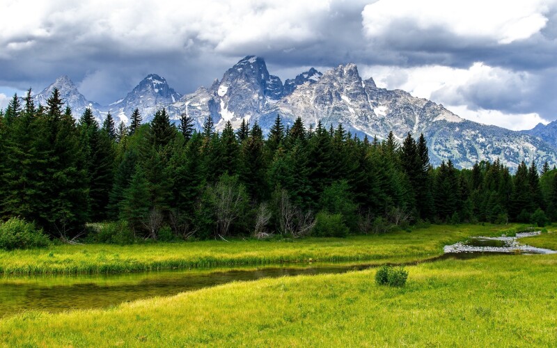 mountain1_553.jpg