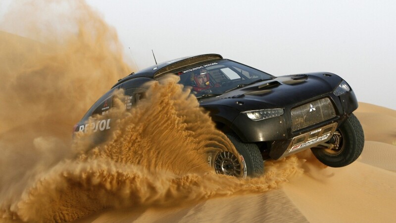 Mitsubishi_0002.jpg