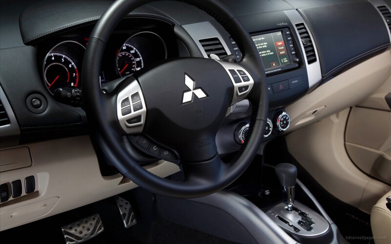 Mitsubishi_0065.jpg