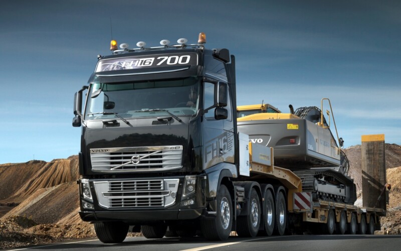 Volvo_0121.jpg