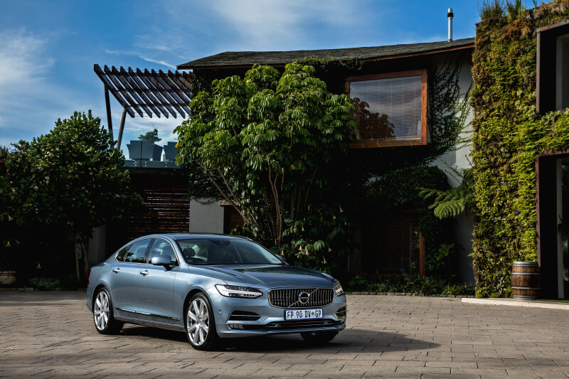 Volvo_0202.jpg