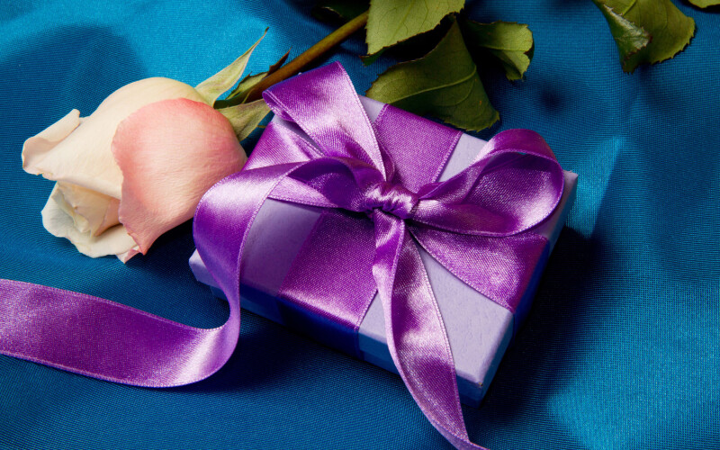 Gift_0032.jpg